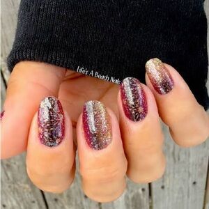 B2G1 CHAMPAGNE SPARKS Color Street Nail Strips